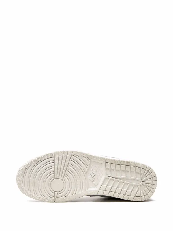 Air Jordan 1 Low "Paris" - Image 4